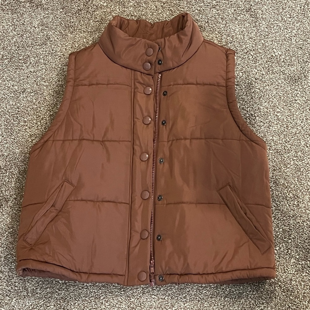 Sold Out Pacsun Brown Puffer Vest (M)